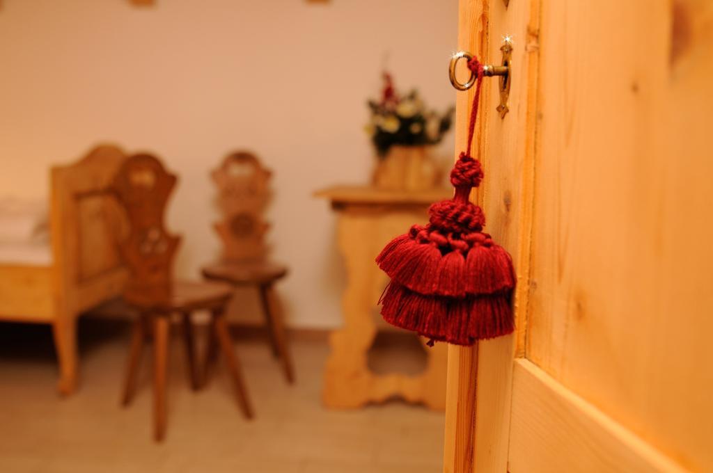 Roe Apartment Panchia Bagian luar foto