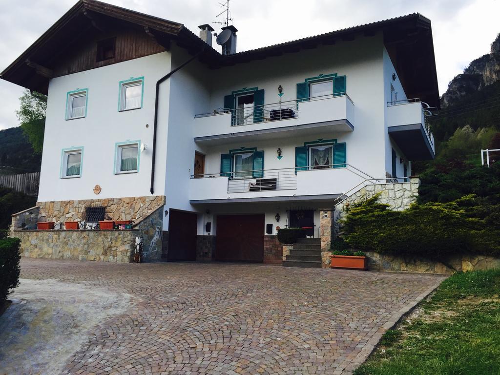 Roe Apartment Panchia Bagian luar foto