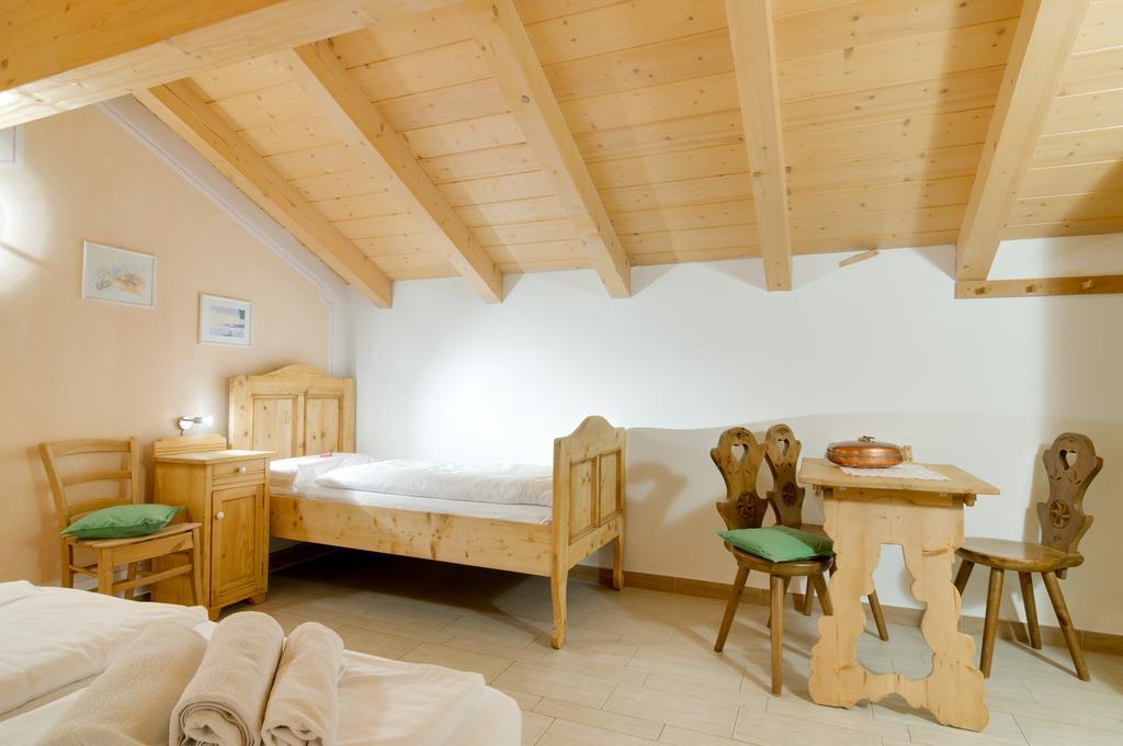 Roe Apartment Panchia Bagian luar foto