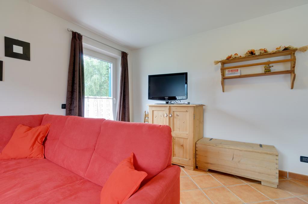 Roe Apartment Panchia Bagian luar foto