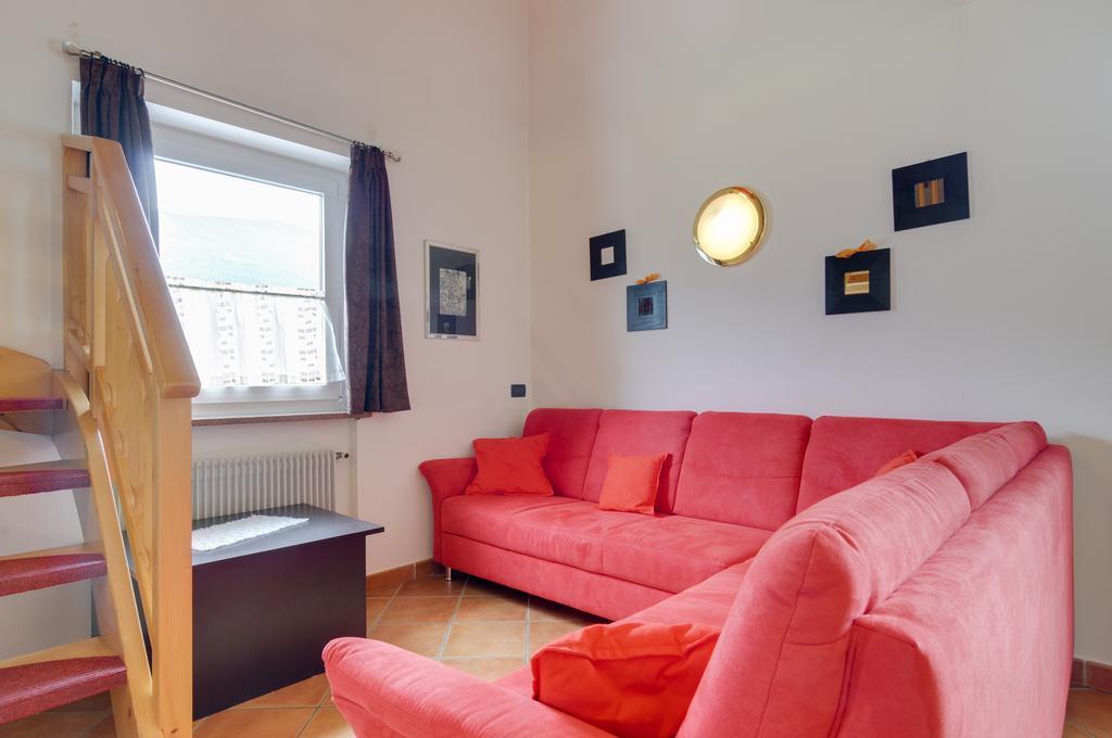 Roe Apartment Panchia Bagian luar foto