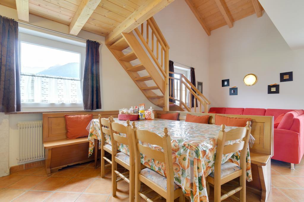 Roe Apartment Panchia Bagian luar foto